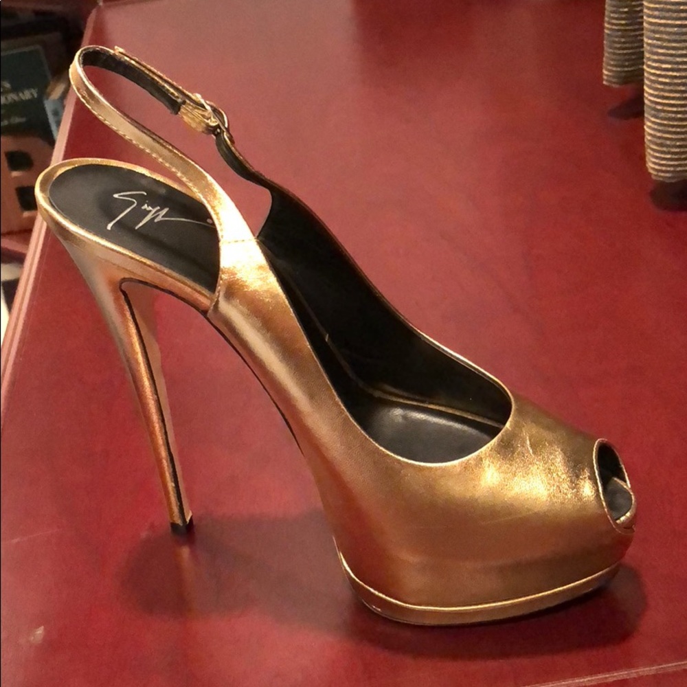 Giuseppe Zanotti gold sky high heel